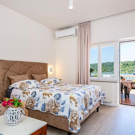 Apartment Bilice Beach Eksteriør bilde