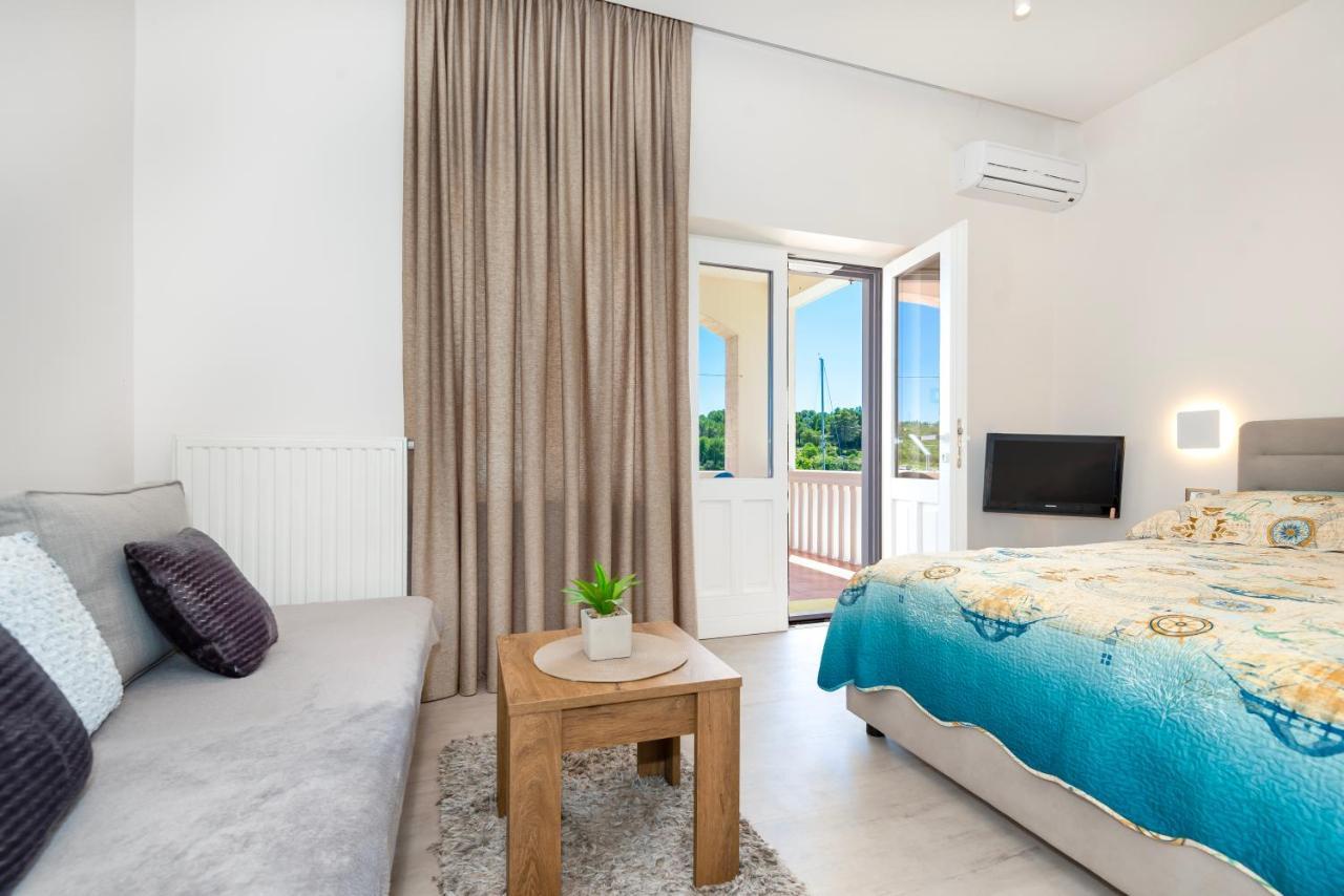 Apartment Bilice Beach Eksteriør bilde