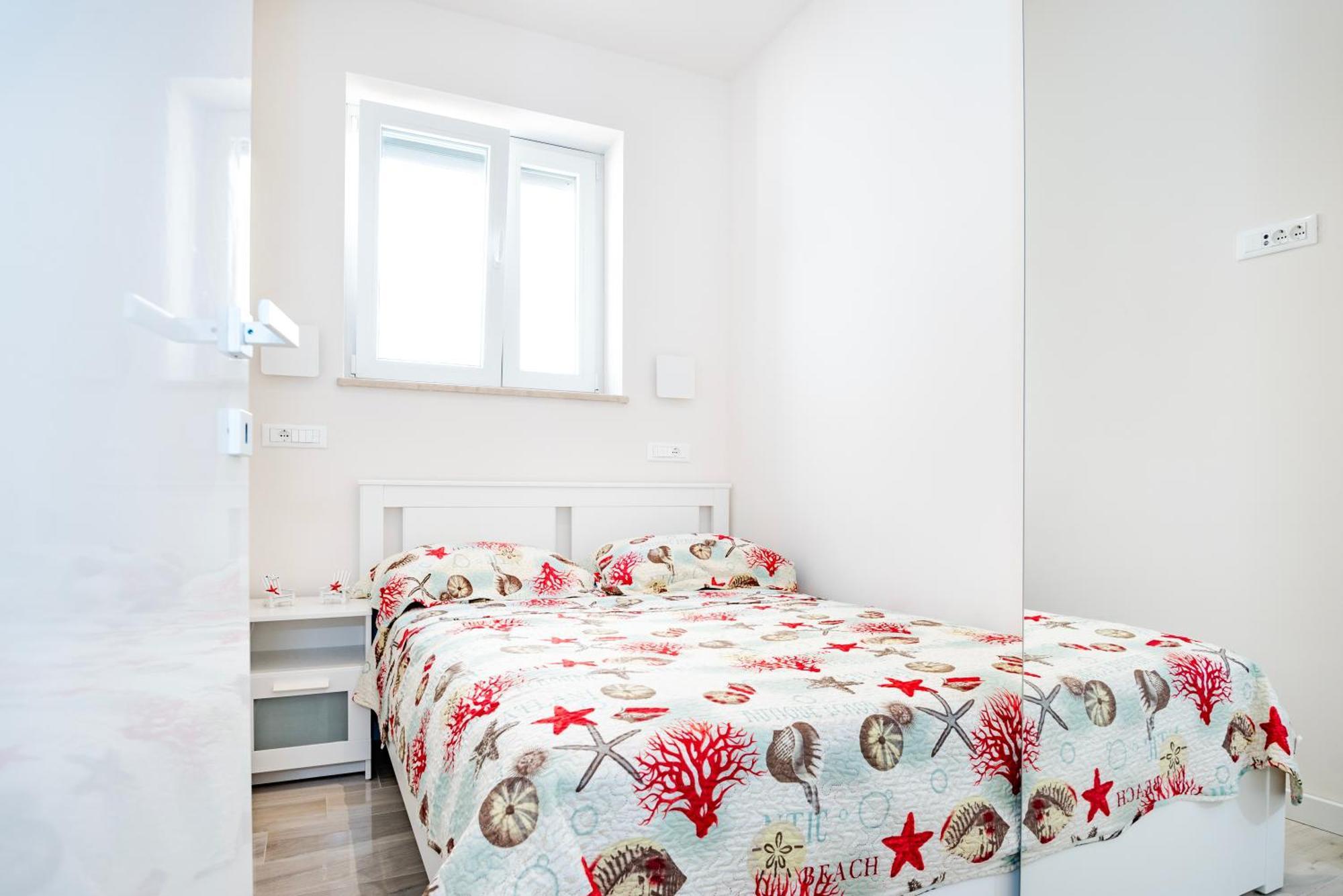 Apartment Bilice Beach Eksteriør bilde