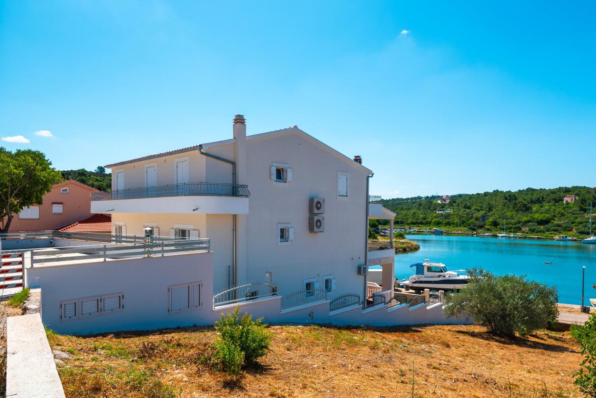 Apartment Bilice Beach Eksteriør bilde