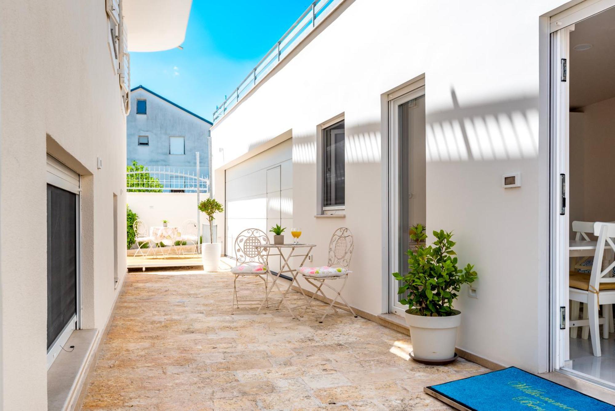 Apartment Bilice Beach Eksteriør bilde